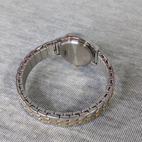 Timex Easy Reader Expansion Band Dress Watch - Picture 4 of 4